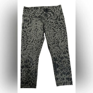 Lululemon High Times Pant Cropped Cherry Cheetah Dark Slate Black Size 8